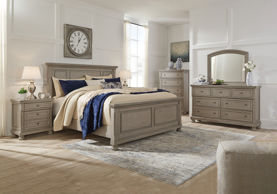 Lettner Light Gray Queen Panel Bedroom Set