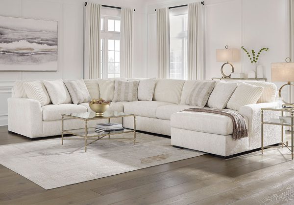 Chessington Ivory 4pc. RAF Chaise Sectional