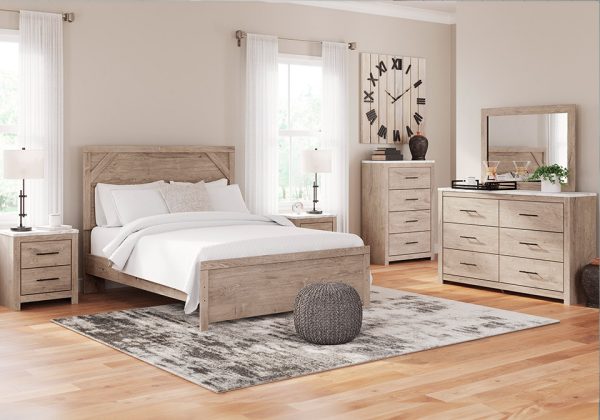 Senniberg Light Brown King Panel Bed Set