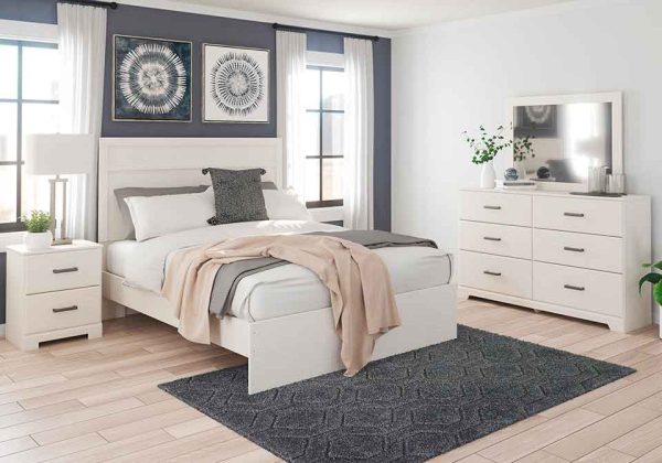 Stelsie White Queen Panel Bedroom Set