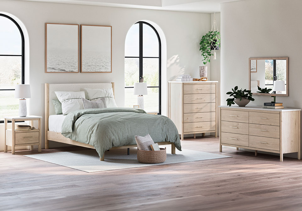 Cadmori Two-tone Queen Upholstered Bedroom Set