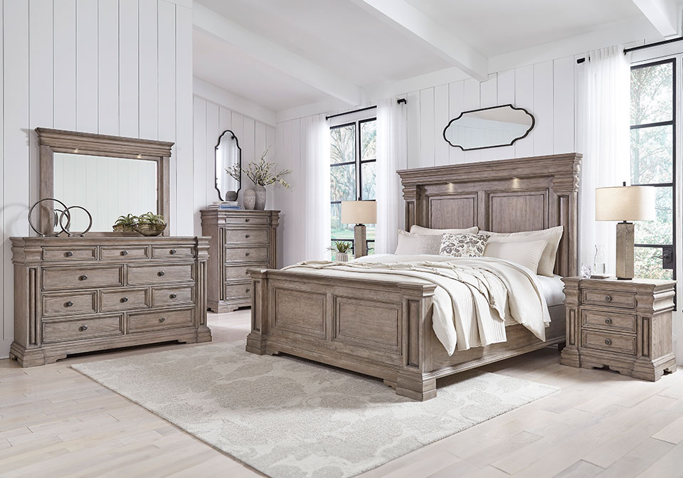 Blairhurst Light Gray Queen Panel Bedroom Set