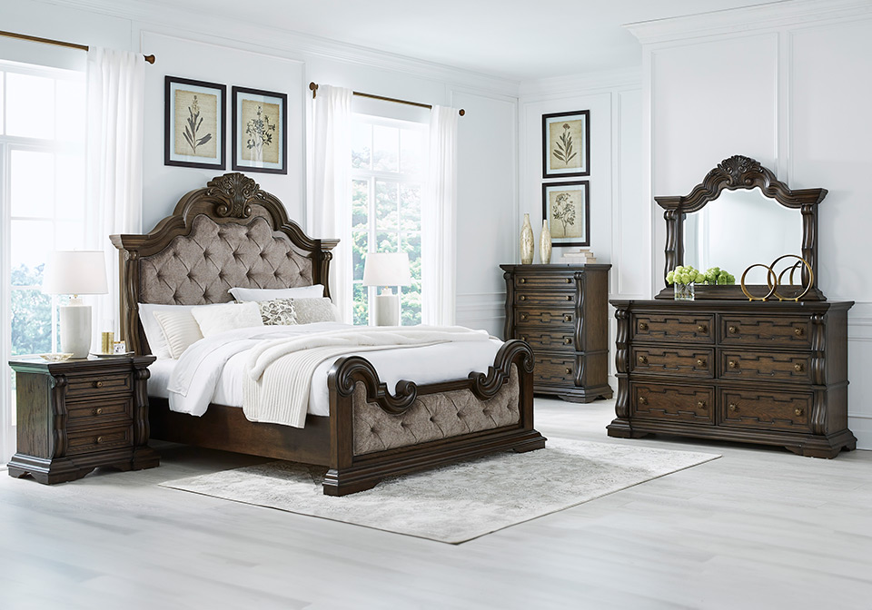 Maylee Dark Brown Queen Upholstered Bed Set