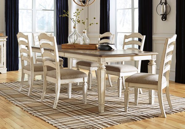 Realyn Chipped White 7pc. Rect. Dining Set