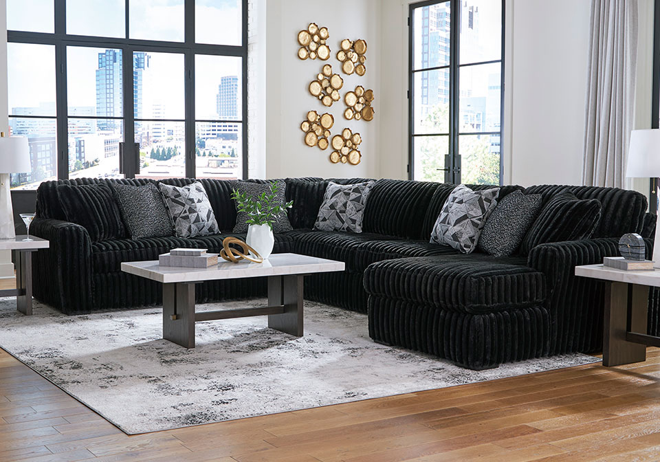 Midnight Madness Onyx 4pc. RAF Chaise Sectional