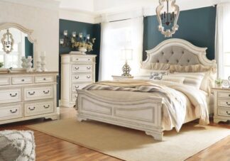 Realyn Two-Tone King Panel Bedroom Set