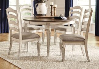 Realyn Chipped White 5pc. Oval Dining Set