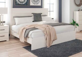 Stelsie White King Panel Bed